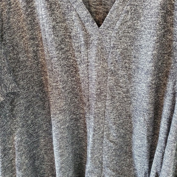 Talbots Womens Poncho Sweater Sz L/XL Gray Split Hem V-Neck Cotton Blend Vest - Picture 3 of 8